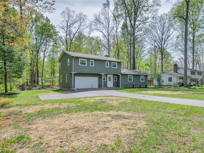 8556 Barbara Drive, Mentor, OH 44060 Photo 2