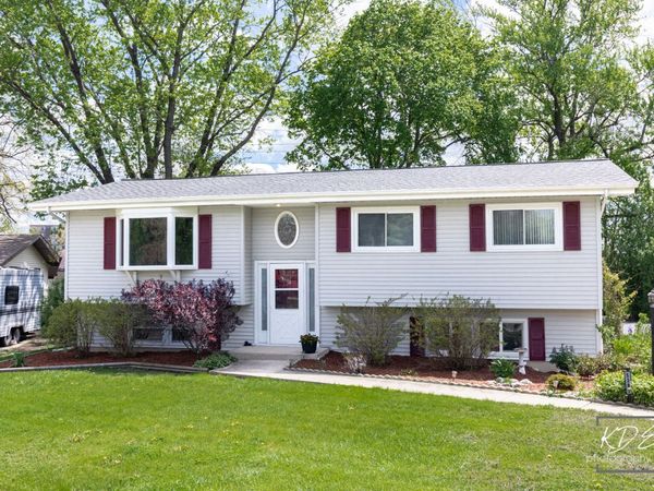 5385 Westview Lane , Lisle, IL 60532