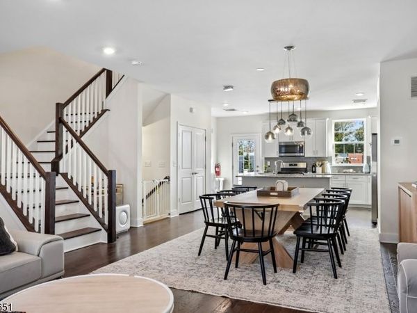 26 Colgate Dr, Morris, NJ 07960