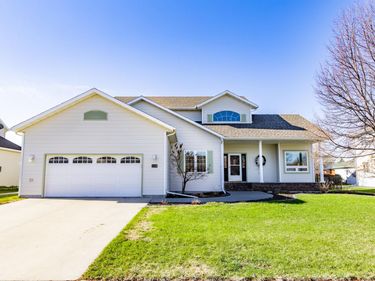 1134 47th Avenue N, Fargo, ND 58102