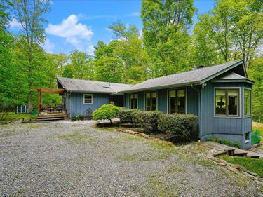 98 CLIFF LANE , BLUEMONT, VA 20135