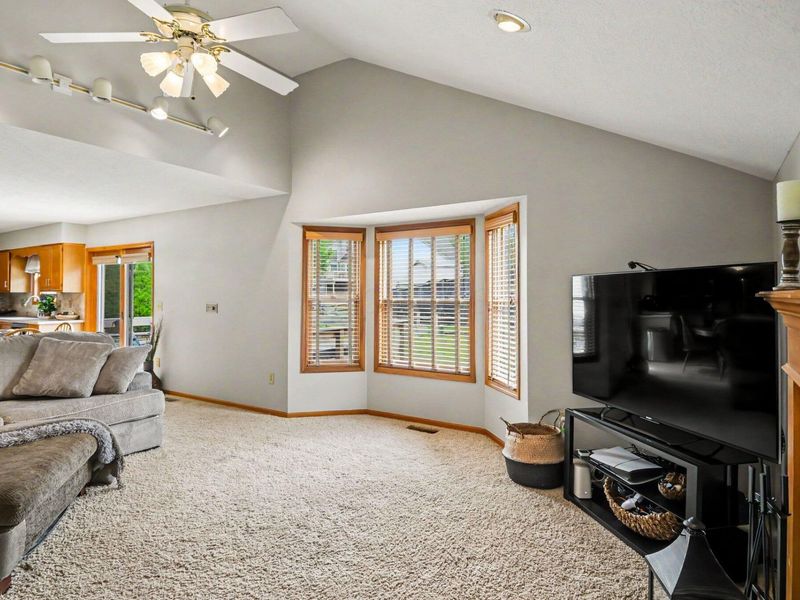 98 Gayle Drive, Pickerington, OH 43147 Photo 9