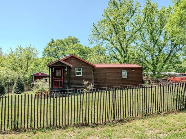 987 Old Elkton Pike , Fayetteville, TN 37334