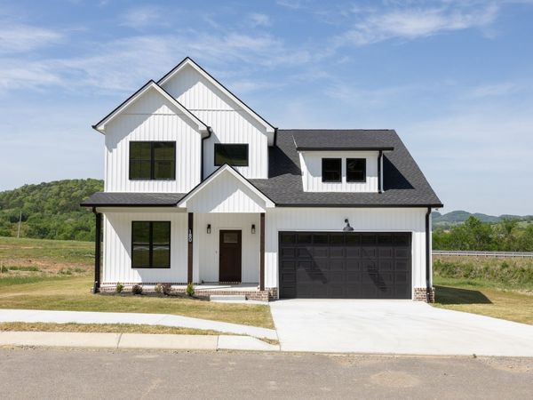 180 Scenic Ln , Hartsville, TN 37074