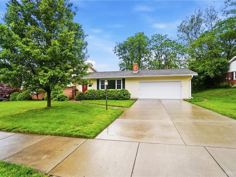302 Jackson Lane, Middletown, OH 45044 Photo 1