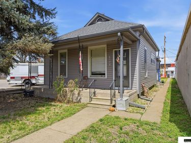 6128 Ballard Avenue , Lincoln, NE 68507