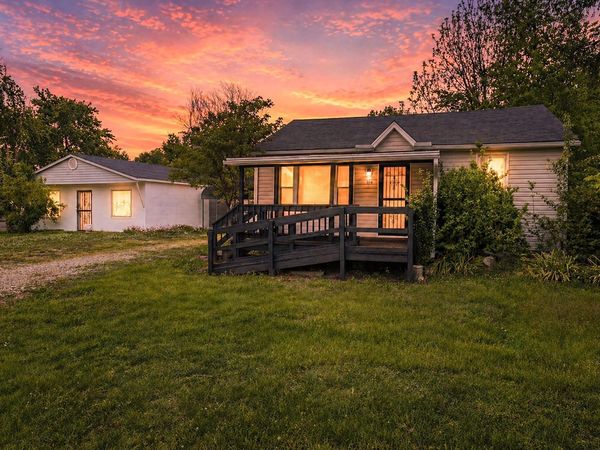 304 E Lincoln Avenue, Chandler, IN 47610