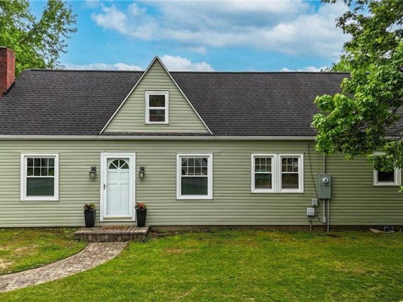 305 Masonic Park Road, Marietta, OH 45750 Photo 1