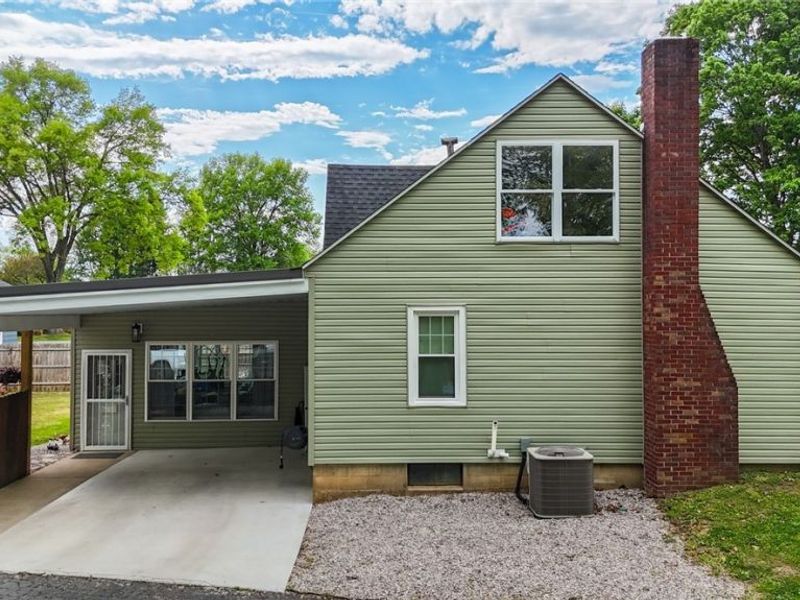 305 Masonic Park Road, Marietta, OH 45750 Photo 3