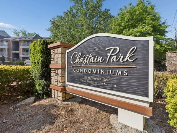 1024 Chastain Park Court, Atlanta, GA 30342