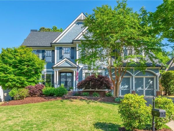 7075 Wakehurst Place , Cumming, GA 30040