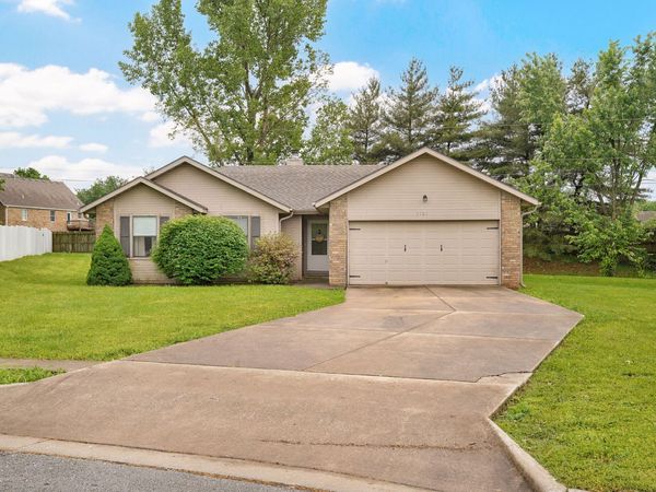 3583 S Forest Court , Springfield, MO 65807