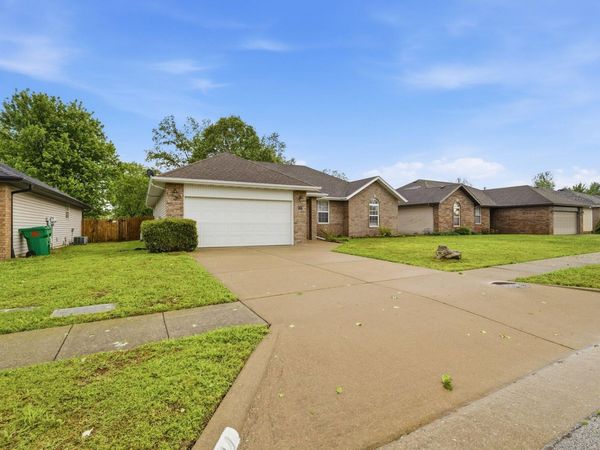 344 S Canton Avenue , Springfield, MO 65802