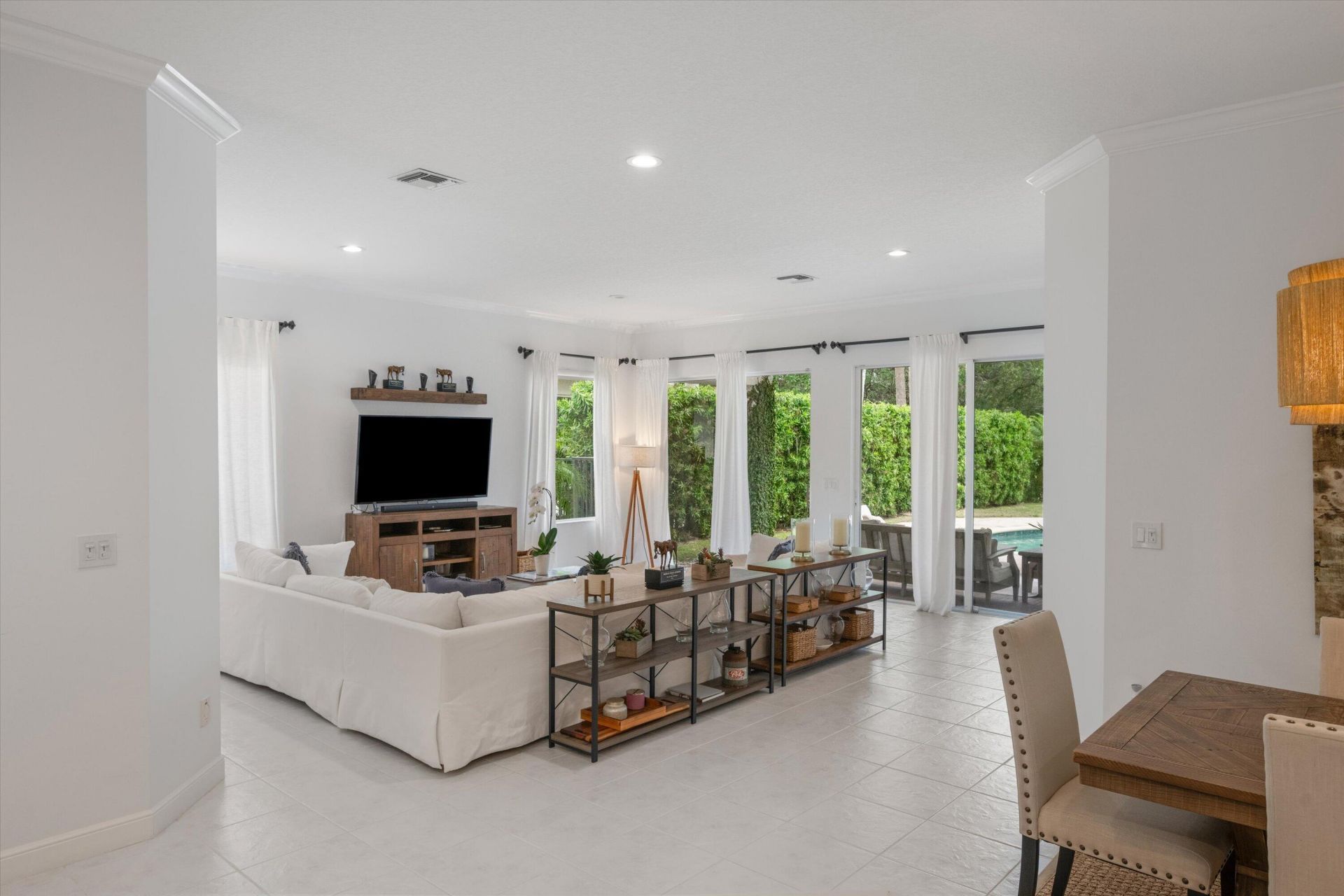 2920 Twin Oaks Way, Wellington, FL 33414 Photo