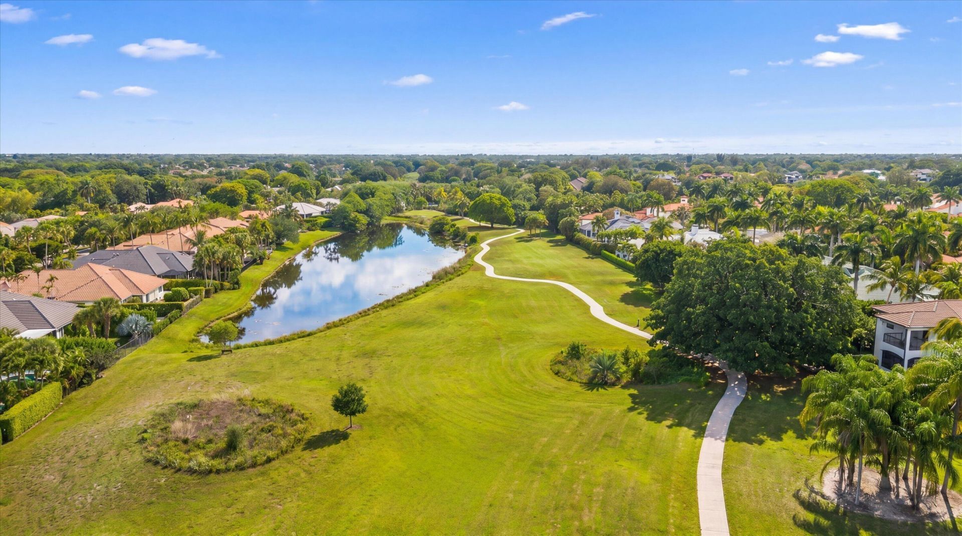 2920 Twin Oaks Way, Wellington, FL 33414 Photo