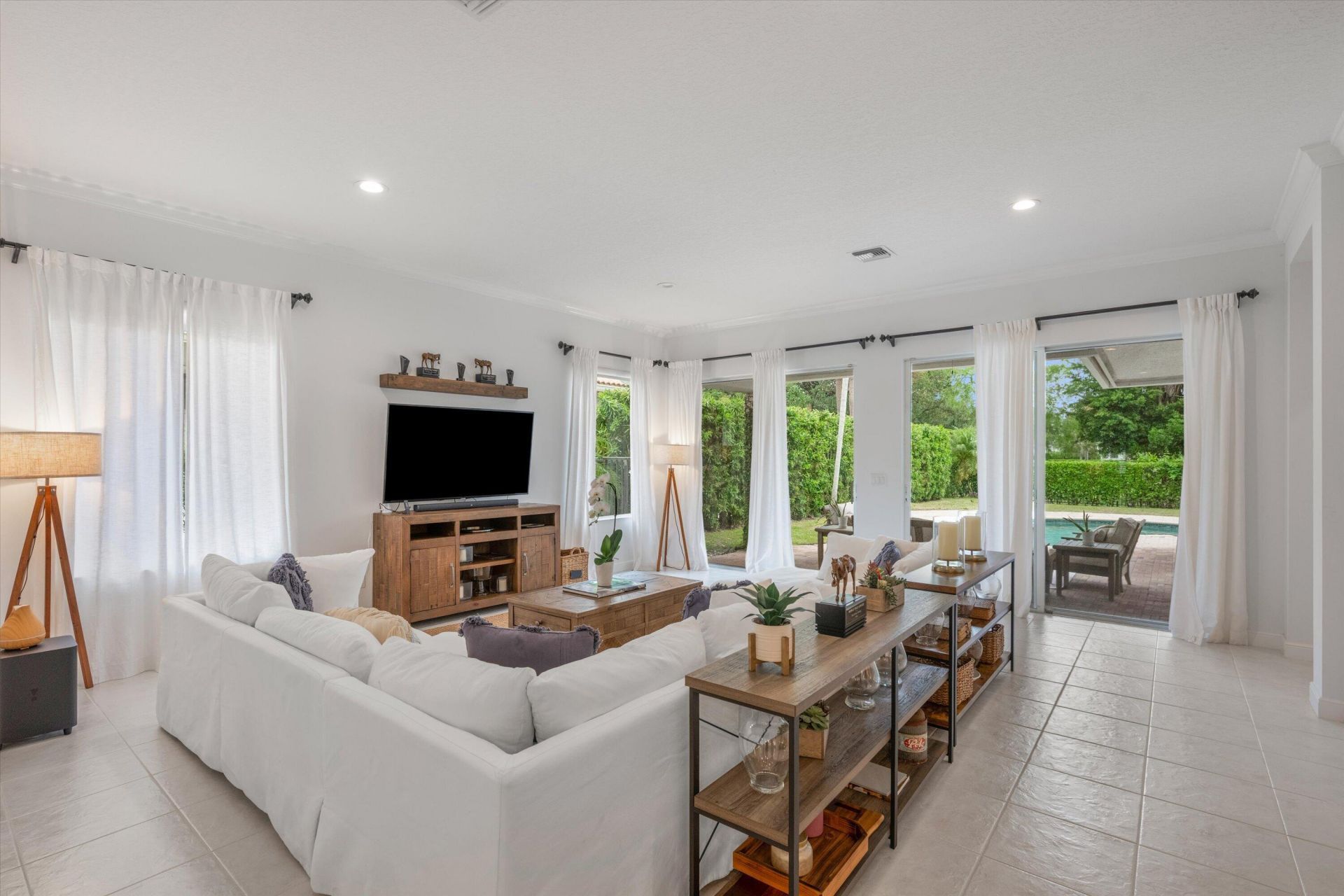 2920 Twin Oaks Way, Wellington, FL 33414 Photo