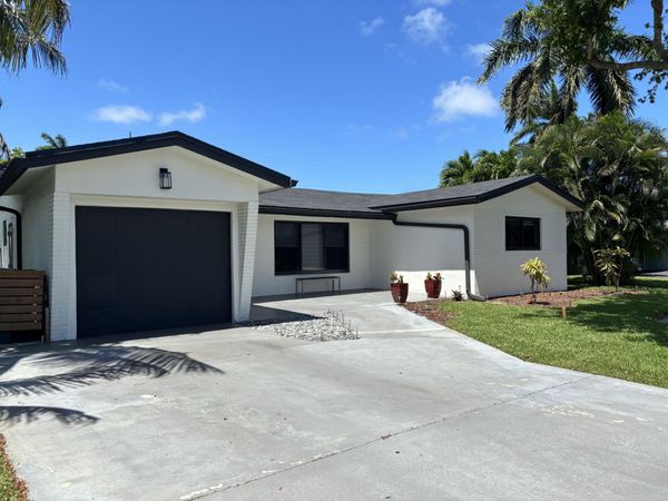 1411 NE 41st Street, Oakland Park, FL 33334