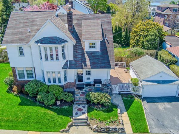 523 N Broadway , Yonkers, NY 10701