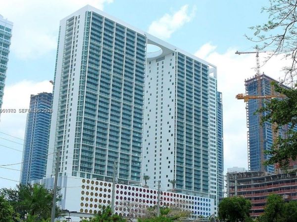500 Brickell Ave , Unit 1702, Miami, FL 33131