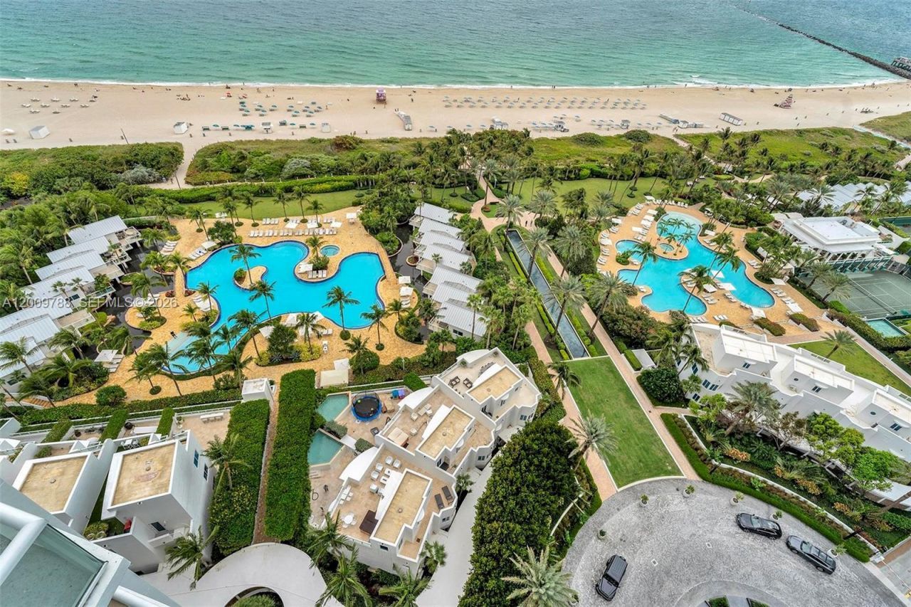 50 S Pointe Dr , Unit 2102, Miami Beach, FL 33139 Photo