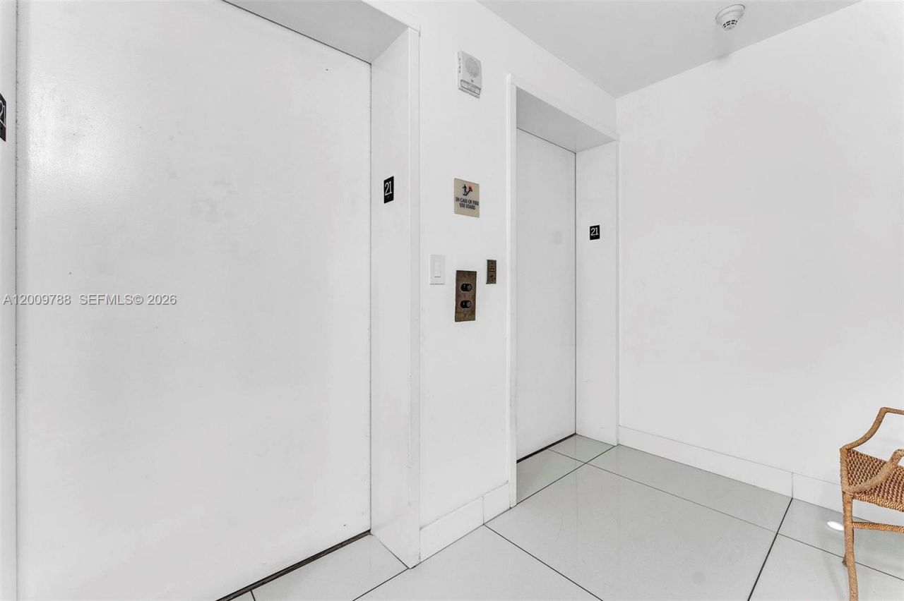 50 S Pointe Dr , Unit 2102, Miami Beach, FL 33139 Photo