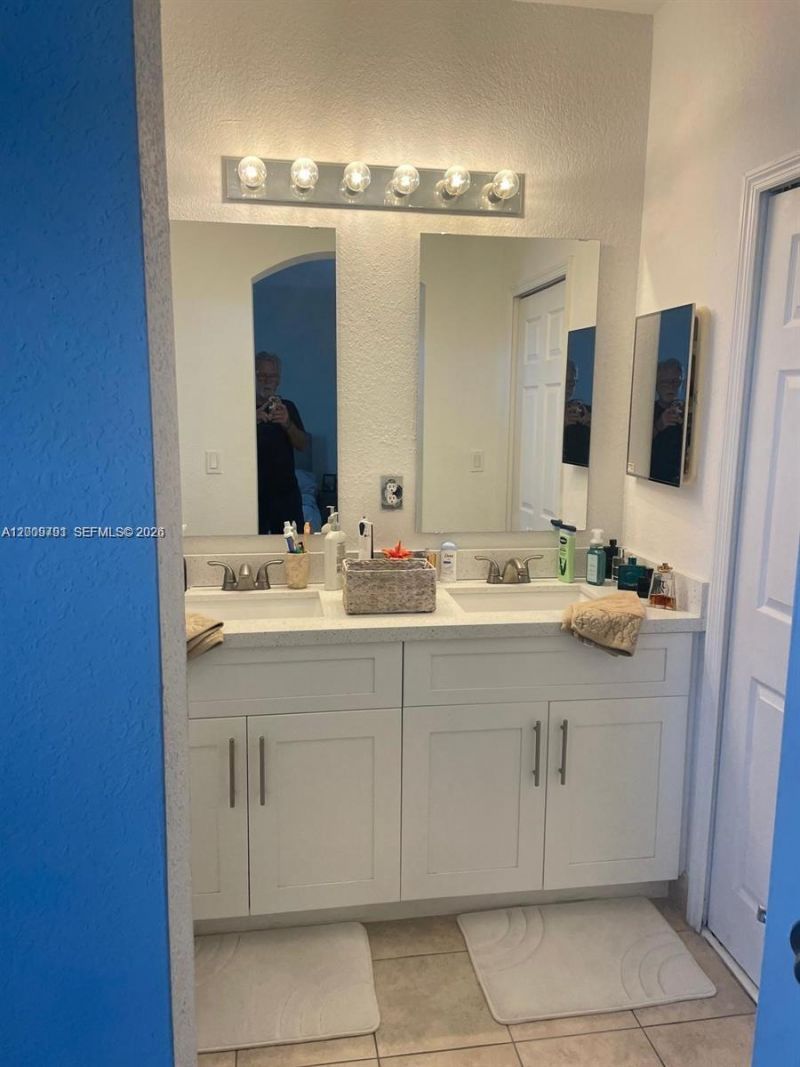 11425 NW 76th Ter , Doral, FL 33178 Photo