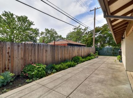 5522 21st Ave, Sacramento, CA 95820 Photo