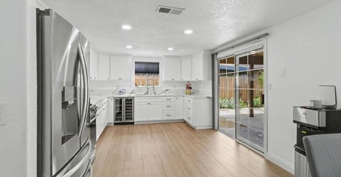 5522 21st Ave, Sacramento, CA 95820 Photo