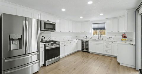5522 21st Ave, Sacramento, CA 95820 Photo