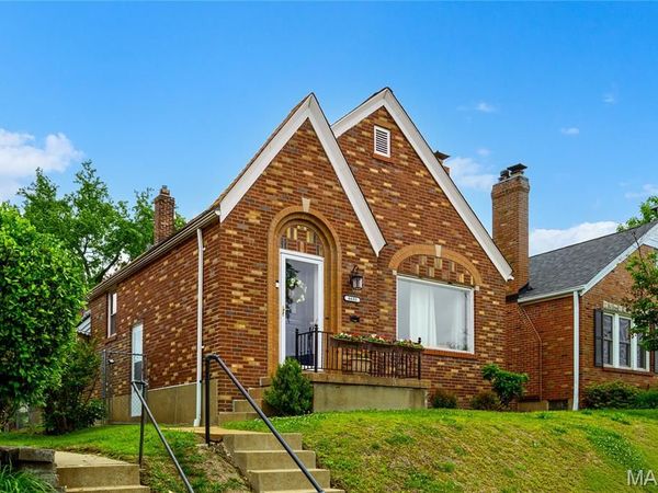 6633 Tholozan Avenue , St Louis, MO 63109