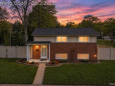 11955 Delvin Drive, Sterling Heights, MI 48313