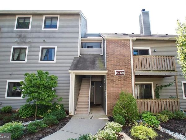818 RAVENS CREST DRIVE, PLAINSBORO, NJ 08536