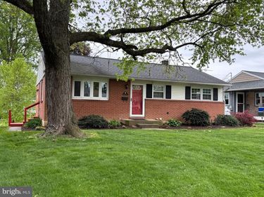 214 ZIEGLER STREET, MOUNT JOY, PA 17552