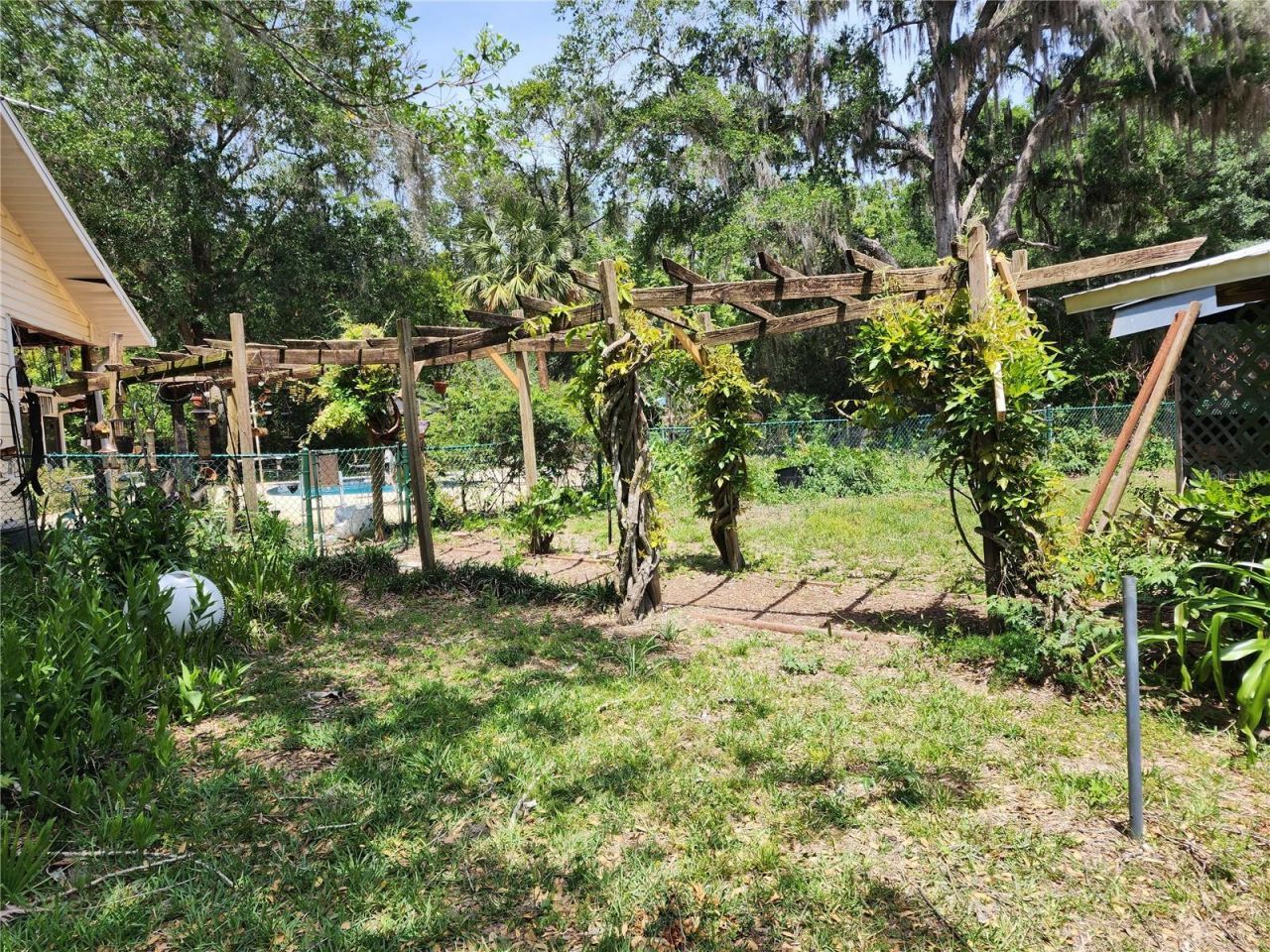 1427 NE 10th Street , Ocala, FL 34470 Photo