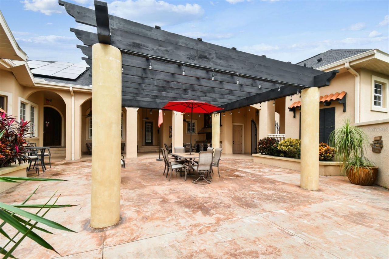 12709 Mannhurst Oak Lane, Lithia, FL 33547 Photo