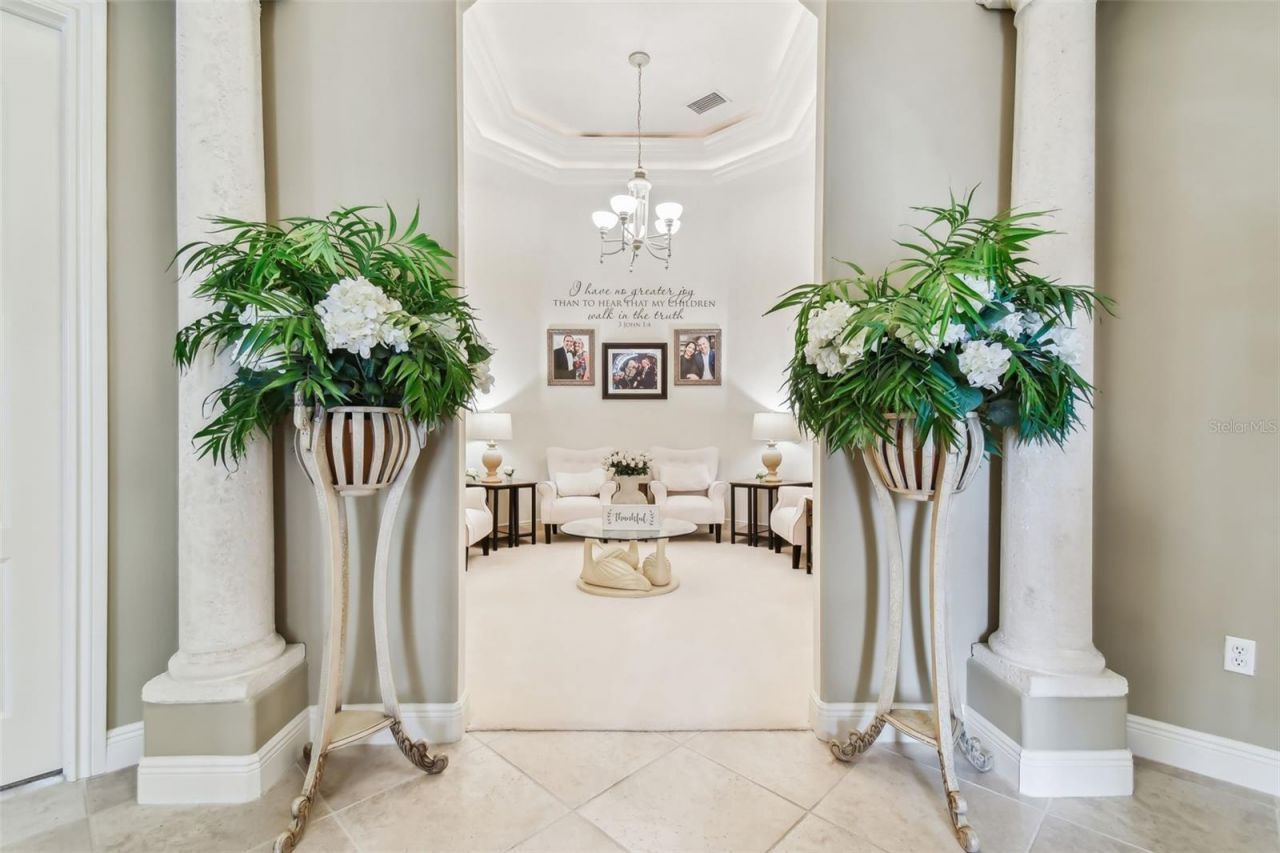 12709 Mannhurst Oak Lane, Lithia, FL 33547 Photo