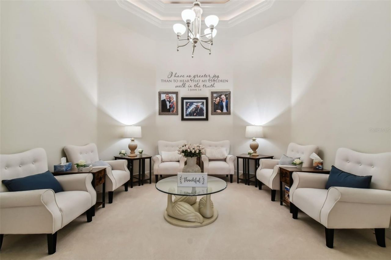 12709 Mannhurst Oak Lane, Lithia, FL 33547 Photo