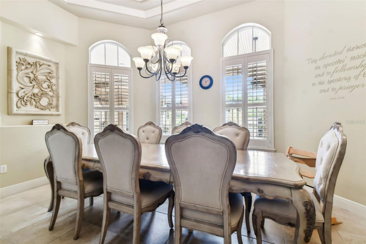 12709 Mannhurst Oak Lane, Lithia, FL 33547 Photo