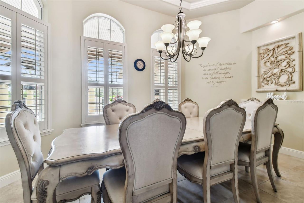 12709 Mannhurst Oak Lane, Lithia, FL 33547 Photo