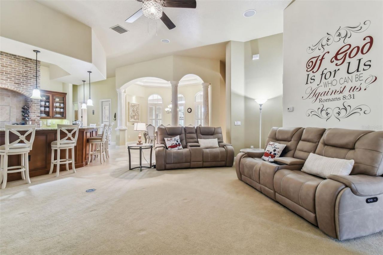 12709 Mannhurst Oak Lane, Lithia, FL 33547 Photo