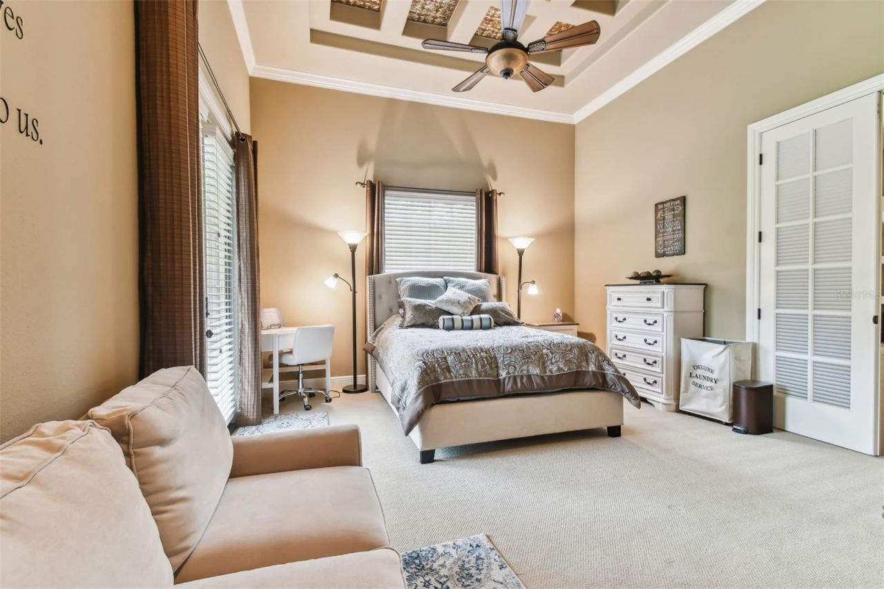 12709 Mannhurst Oak Lane, Lithia, FL 33547 Photo