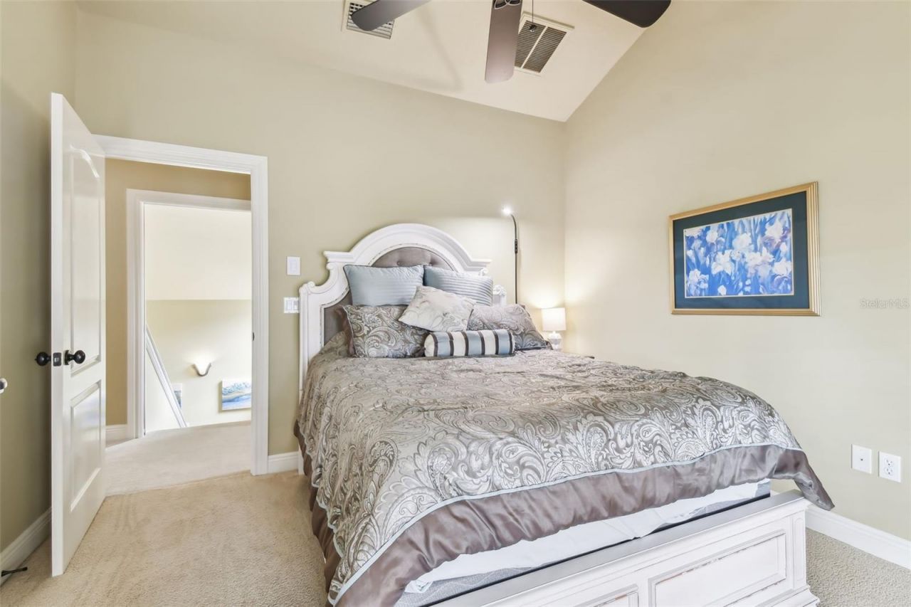 12709 Mannhurst Oak Lane, Lithia, FL 33547 Photo