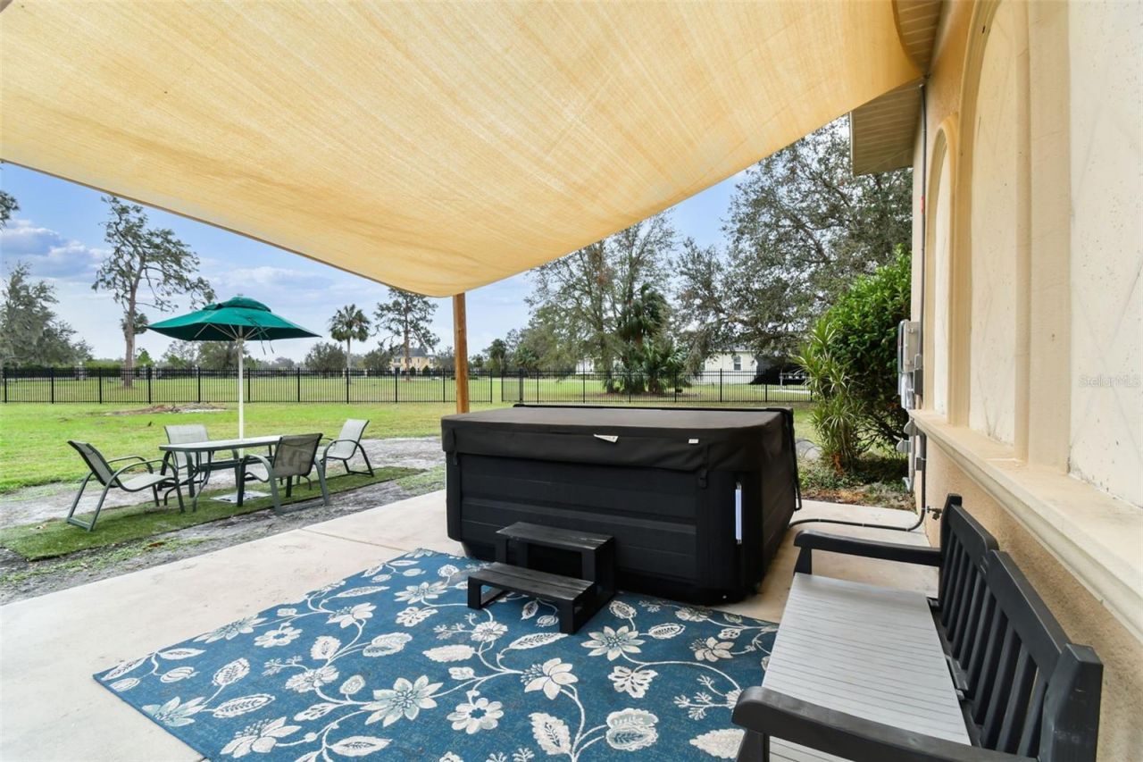 12709 Mannhurst Oak Lane, Lithia, FL 33547 Photo