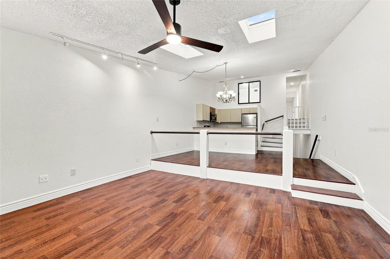 6435 92nd Place N, Unit 902, Pinellas Park, FL 33782 Photo