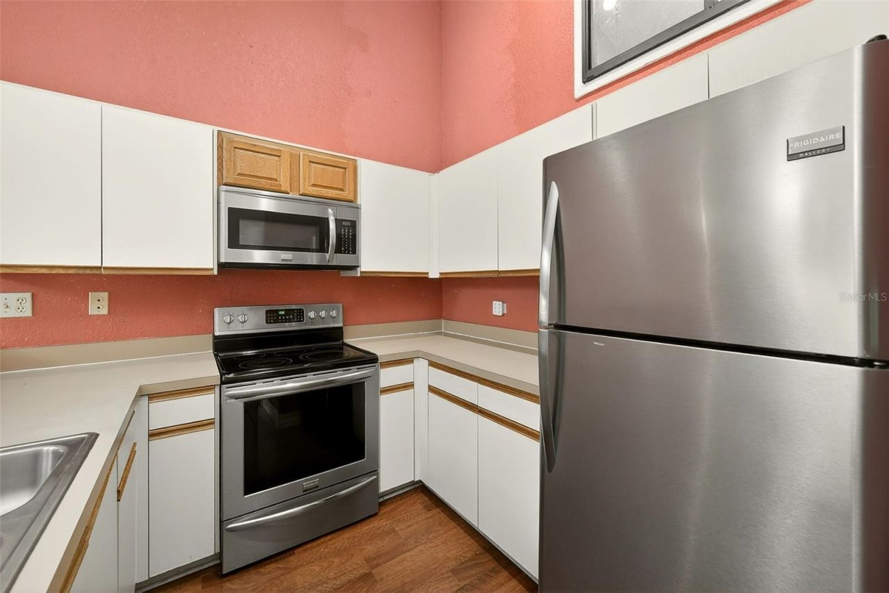 6435 92nd Place N, Unit 902, Pinellas Park, FL 33782 Photo
