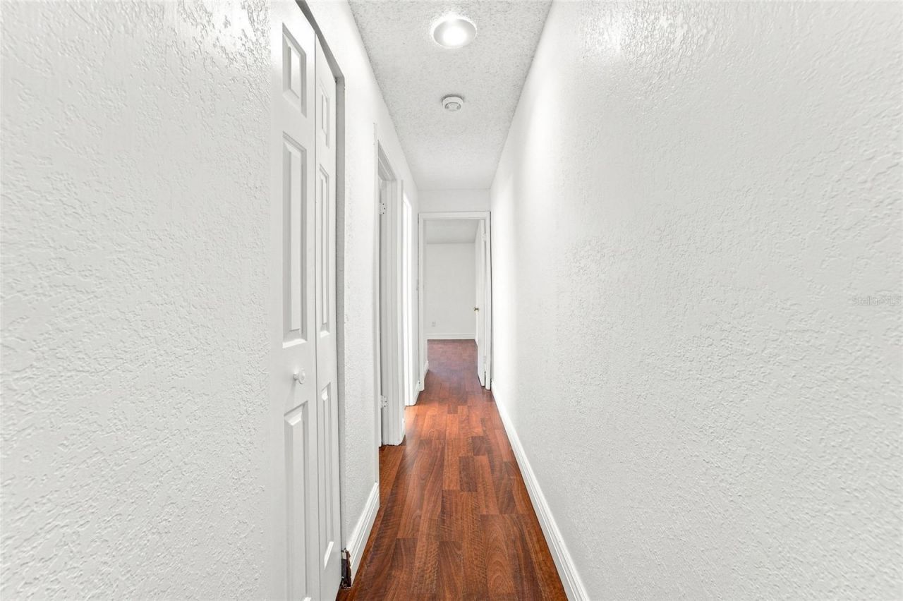 6435 92nd Place N, Unit 902, Pinellas Park, FL 33782 Photo