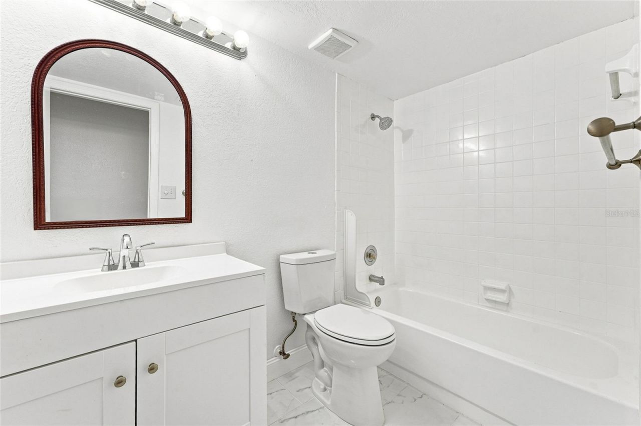 6435 92nd Place N, Unit 902, Pinellas Park, FL 33782 Photo