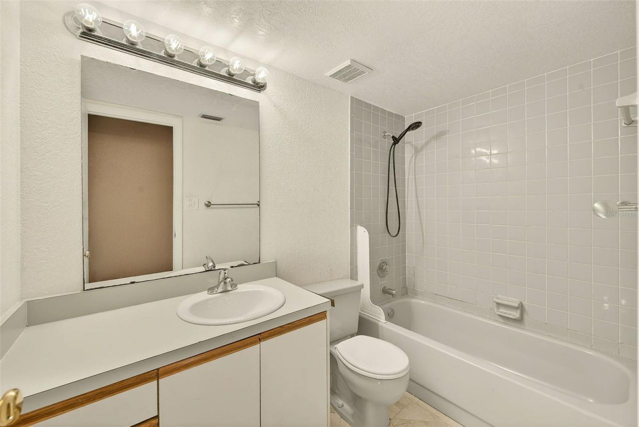 6435 92nd Place N, Unit 902, Pinellas Park, FL 33782 Photo