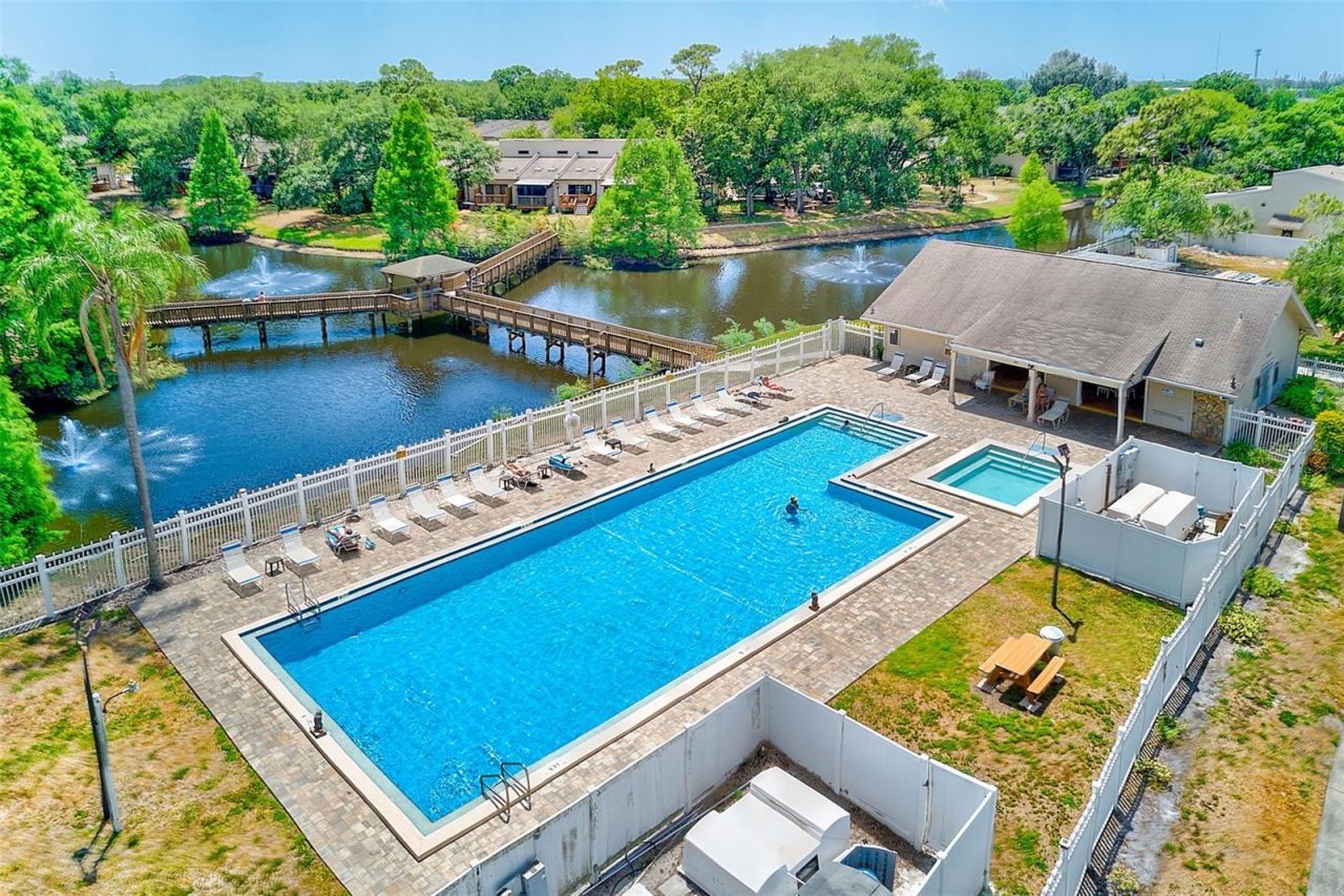 6435 92nd Place N, Unit 902, Pinellas Park, FL 33782 Photo
