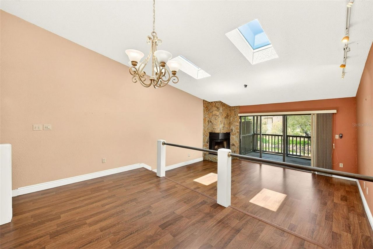 6435 92nd Place N, Unit 902, Pinellas Park, FL 33782 Photo